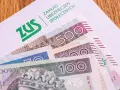 ZUS i polskie banknoty. Czy to zapowiedź 13 emerytury 2026 netto w tabeli?