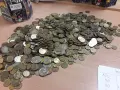 Góra monet, czyli bilon. Co to jest? To drobne pieniądze, które można wykorzystać do zapłacenia za drobne zakupy.